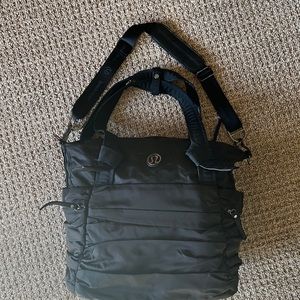 Lululemon duffle bag. Black,